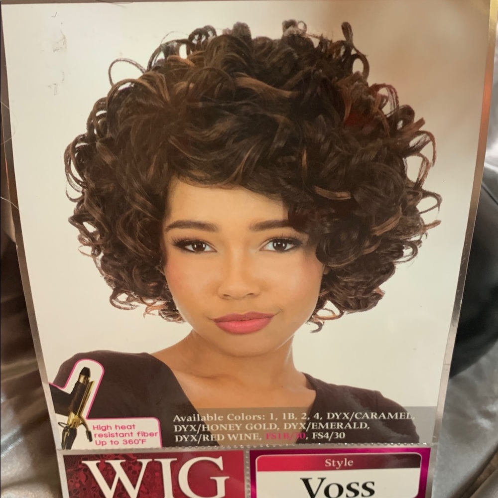 🌹NEW Born Free • NWT Voss Women’s Curly Wig - Honey Gold & Black